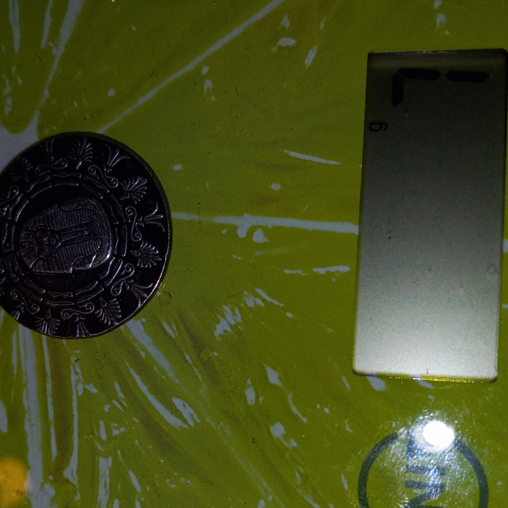 Egyptian medallion made to look old and vintage. 7 G of silver exactly.